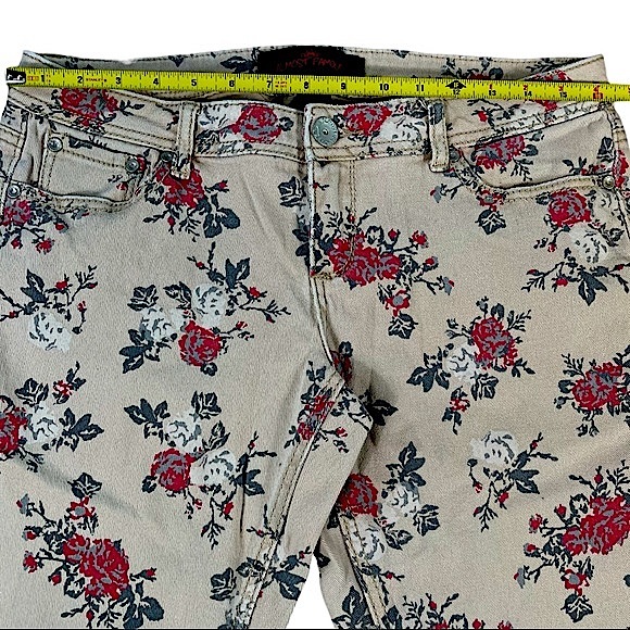 Almost Famous size 13 cream/tan jeans, red & white floral & green leaves design - Picture 11 of 13